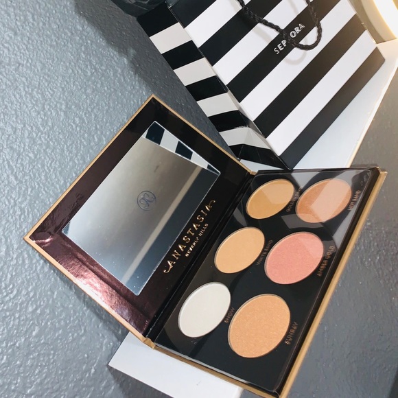 Anastasia Beverly Hills Other - 3 for $25 Anastasia Beverly Hills Glow Kit